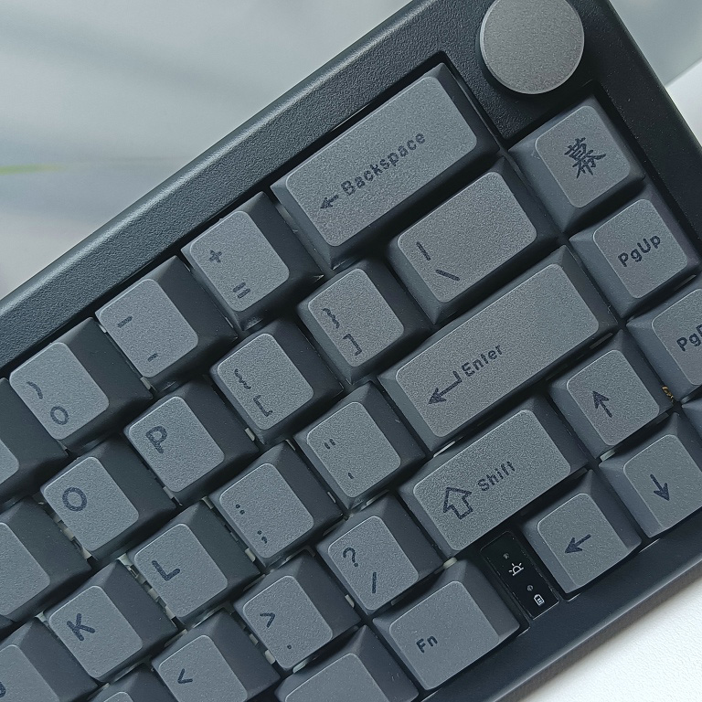 130 キーミニマリストブラックグレーキーキャップチェリープ - Gaming Accessories Uk のレビューと価格