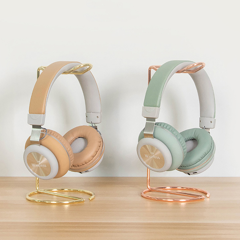 Bluetoothワイヤレスヘッドホンホルダー,金属製ヘッド - Gaming Accessories Deals のレビューと価格